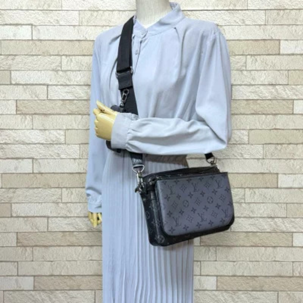 Louis Vuitton Black Eclipse Bag Black Messenger Trio Shoulder Monogram